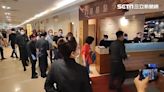 爆食安問題55人就醫⋯漢來海港巨蛋店停業4天復業！現場排隊人潮曝光