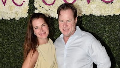 Who Is Brooke Shields’ Husband? Learn About Chris Henchy & Their 25-Year Relationship