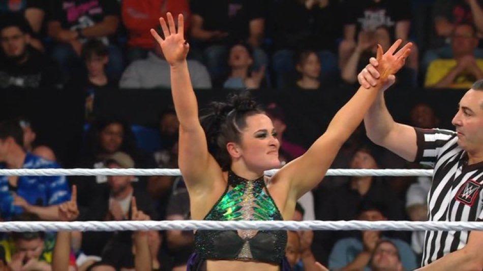 Lyra Valkyria Advances in the Queen of the Ring Tournament on WWE Raw