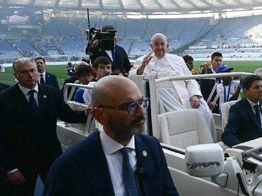 El Papa Francisco da el saque inicial a la primera Jornada Mundial de los Niños