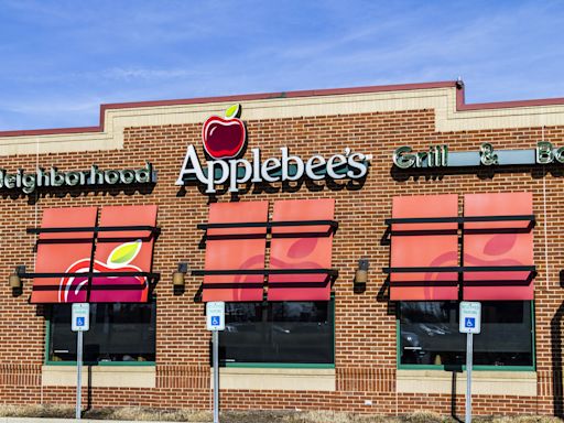 Applebee’s re-introduces all you can eat wings, riblets and shrimp for $15.99