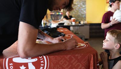 Photos: Meet and Greet with Iowa Men's Basketball player Owen Freeman