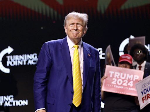 Trump Raises $25M at Bitcoin Conference 2024, Highlighting Crypto Community Support - EconoTimes