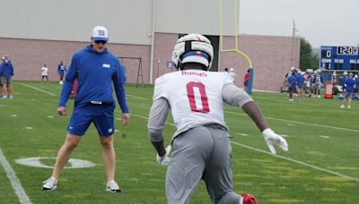 Giants Assistant Filling in on Sideline for Injured Coach