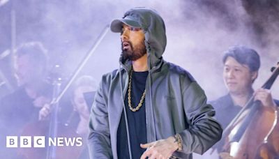 Eminem tops the charts for first time in four years with Houdini