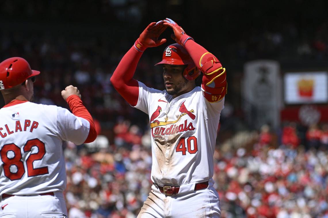 His season now over, Cardinals’ Contreras can’t seem to catch a break —or avoid one