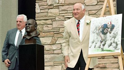 Bills Hall of Famer Billy Shaw dies at 85