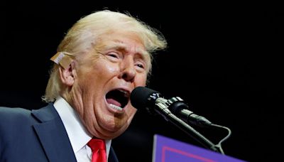 Critics Suspect Trump Is 'S**tting His Pants' After Overnight Biden Meltdown