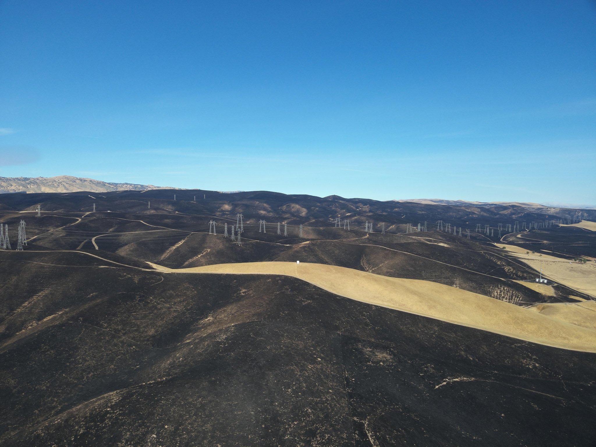 Wind-driven Corral Fire grows to 14,000 acres; containment increased to 30%