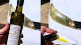 Un 'tiktoker' aconseja pulir los faros del coche con aceite de oliva: los comentarios son oro