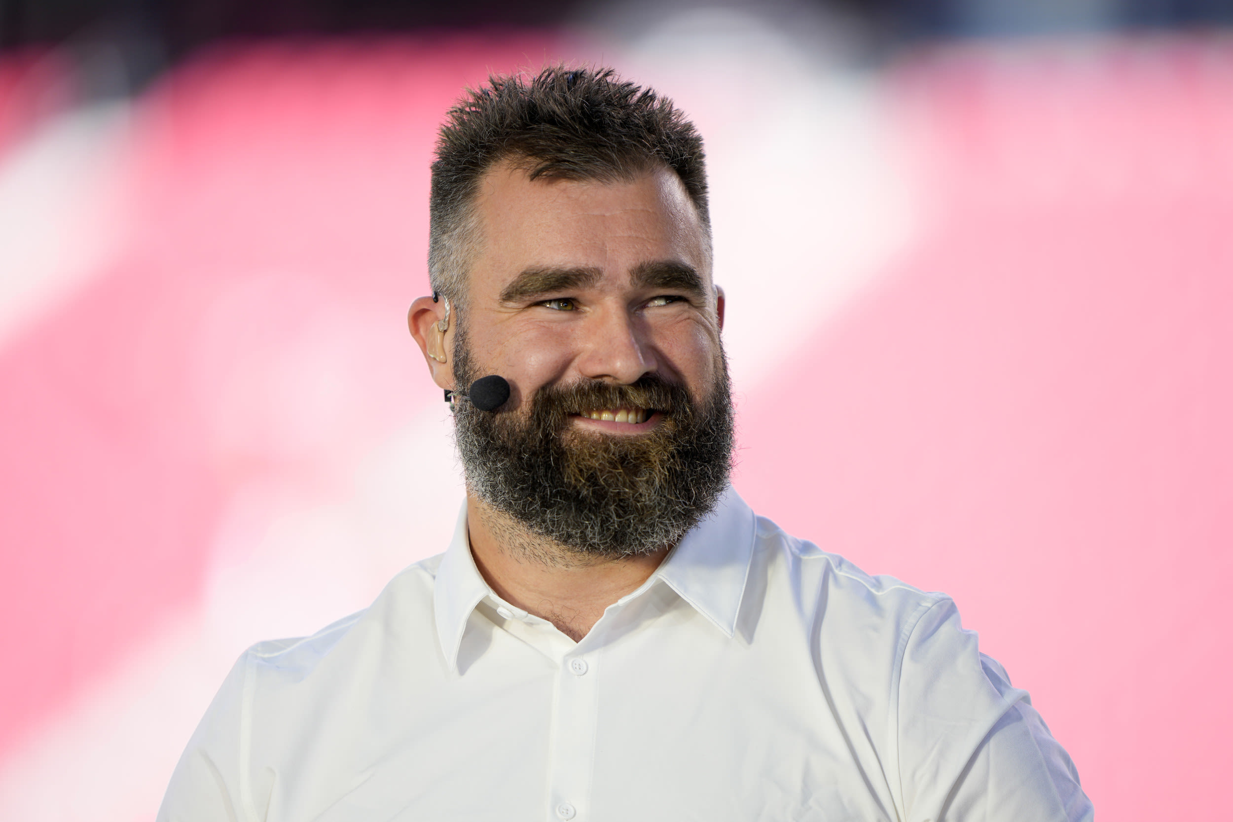 Taylor Swift dancer gives verdict on viral Jason Kelce dancing video