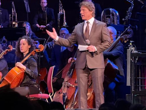 Tom Cruise stuns fans with surprise visit at Top Gun Maverick orchestral concert in London. Watch