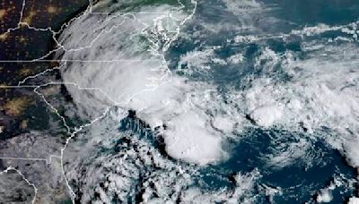 Wind, rain but no name as tropical disturbance approaches Carolinas coast