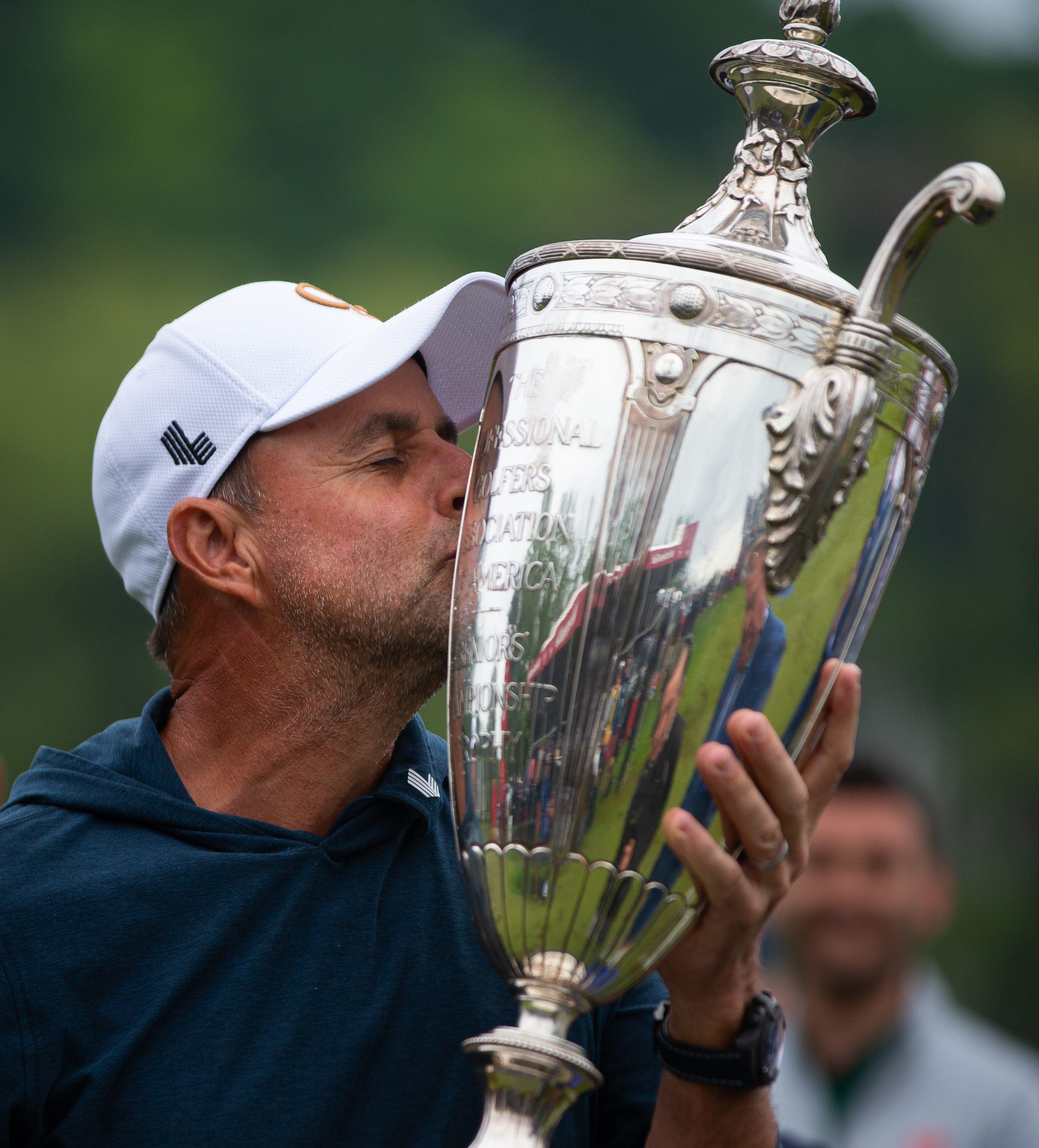 Bland’s “Gamer” putter rolls true in final-round 63 for three-shot Senior PGA victory