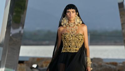 Dolce & Gabbana still believes in the power of fantasy