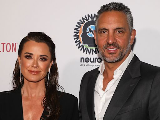 Kyle Richards and Mauricio Umansky's Latest Reunion Is Their Sweetest Yet (PHOTO) | Bravo TV Official Site