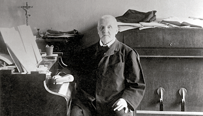 The strangeness of Anton Bruckner