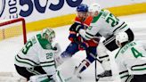 Stars goalie Jake Oettinger makes wild stick save ... and he wasn’t even holding his stick