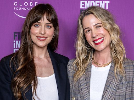 Dakota Johnson makes first appearance since 'secret split'