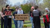 UW-Green Bay students take part in pro-Palestinian demonstration on campus