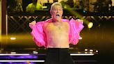 Barry Williams rips open his shirt during energetic “Dancing With the Stars ”dance-off