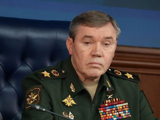 Russian military chief Gerasimov inspects forces in Ukraine