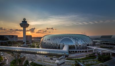 The 10 Best Airports for Food, From Istanbul to Atlanta