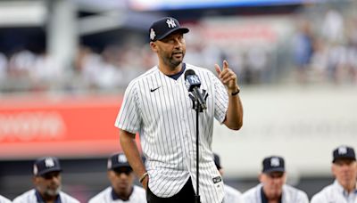 Yankees icon Derek Jeter officially says goodbye to New York