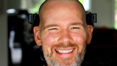 Former WSU Cougar, NFL player Steve Gleason on his new memoir, life with ALS