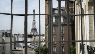 Vanessa Paradis : son immense loft baigné de lumière à Paris