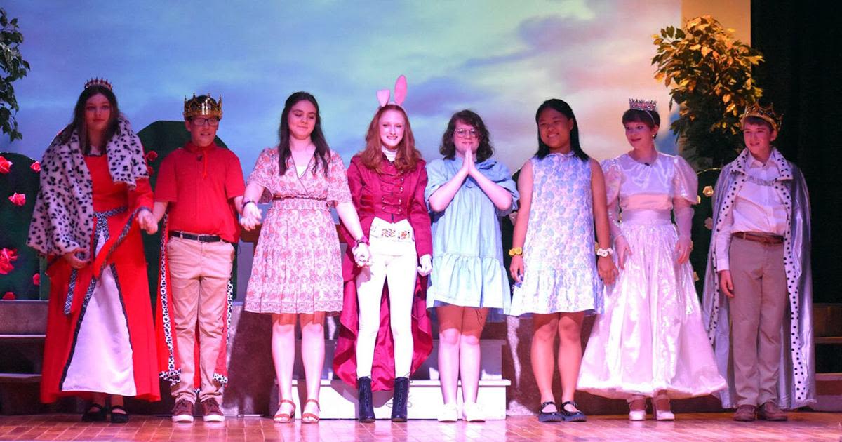 SBP Drama puts on 'The Wonderland!'