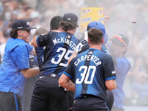 Vierling's 2nd homer, 3-run drive in 9th, lifts Tigers over Blue Jays 14-11 after wasting 5-run lead