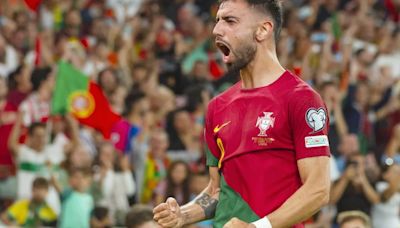 (Crónica) Italia se queda seca ante Turquía y Bruno Fernandes hace un doblete para Portugal