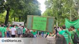 “Ayuso, escucha, la pública está en lucha”: la gran manifestación de la huelga de Educación tiñe Madrid de verde