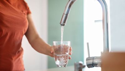 5 Ways Drinking Water May Help You Lose Weight