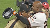 Barry Bonds, Ken Griffey Jr. among those who grieve after Willie Mays' death