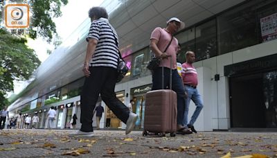 零售表現續走下坡 5月按年大跌11.5% 政府歸因消費模式轉變等