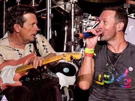 Emotion garantie : Coldplay invite Michael J. Fox, atteint de la maladie de Parkinson, à jouer sur scène