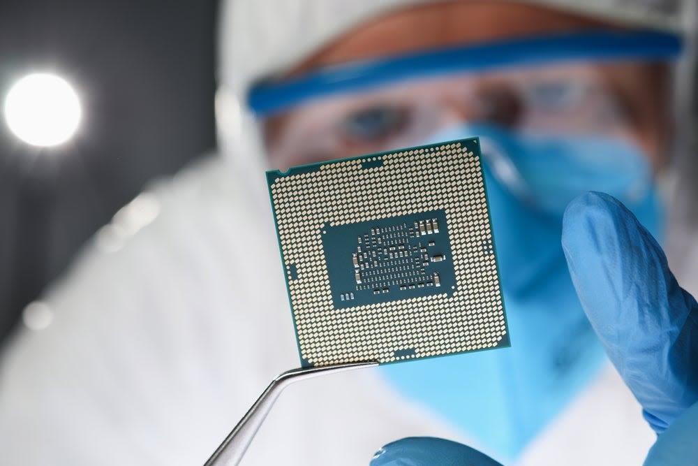 2 Semiconductor MANGO Stocks Trading Near 52-Week Lows As They Head Into Q1 Earnings - GLOBALFOUNDRIES (NASDAQ:GFS), ON...