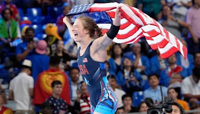 USA wrestler wins gold amid weight controversy