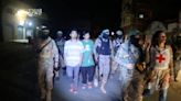 以色列證實哈瑪斯第2波釋放人質已抵達「最小僅3歲」 9歲女童遭綁月餘終與父親團聚