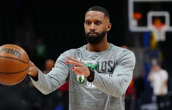 Celtics lead assistant Charles Lee named Hornets' new head coach