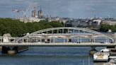 Hallado un cuerpo descuartizado dentro de una maleta bajo uno de los puentes históricos de París