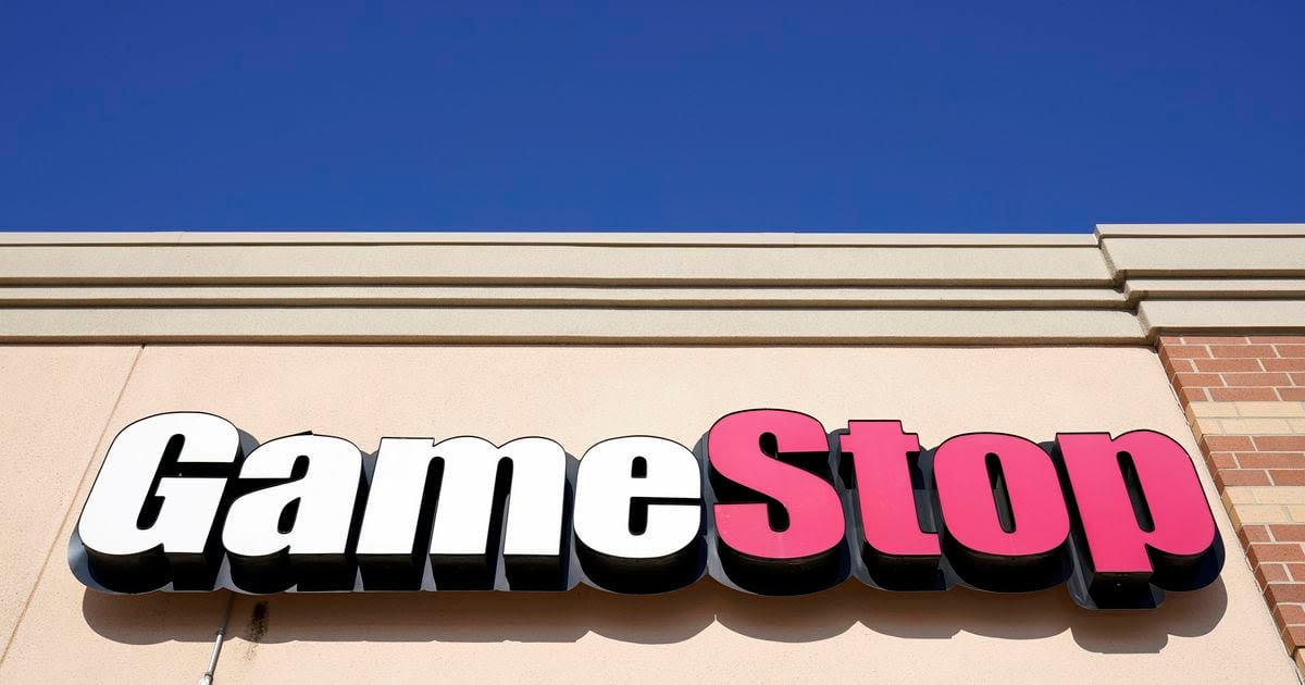 Gamestop shares slump following annual shareholder meeting