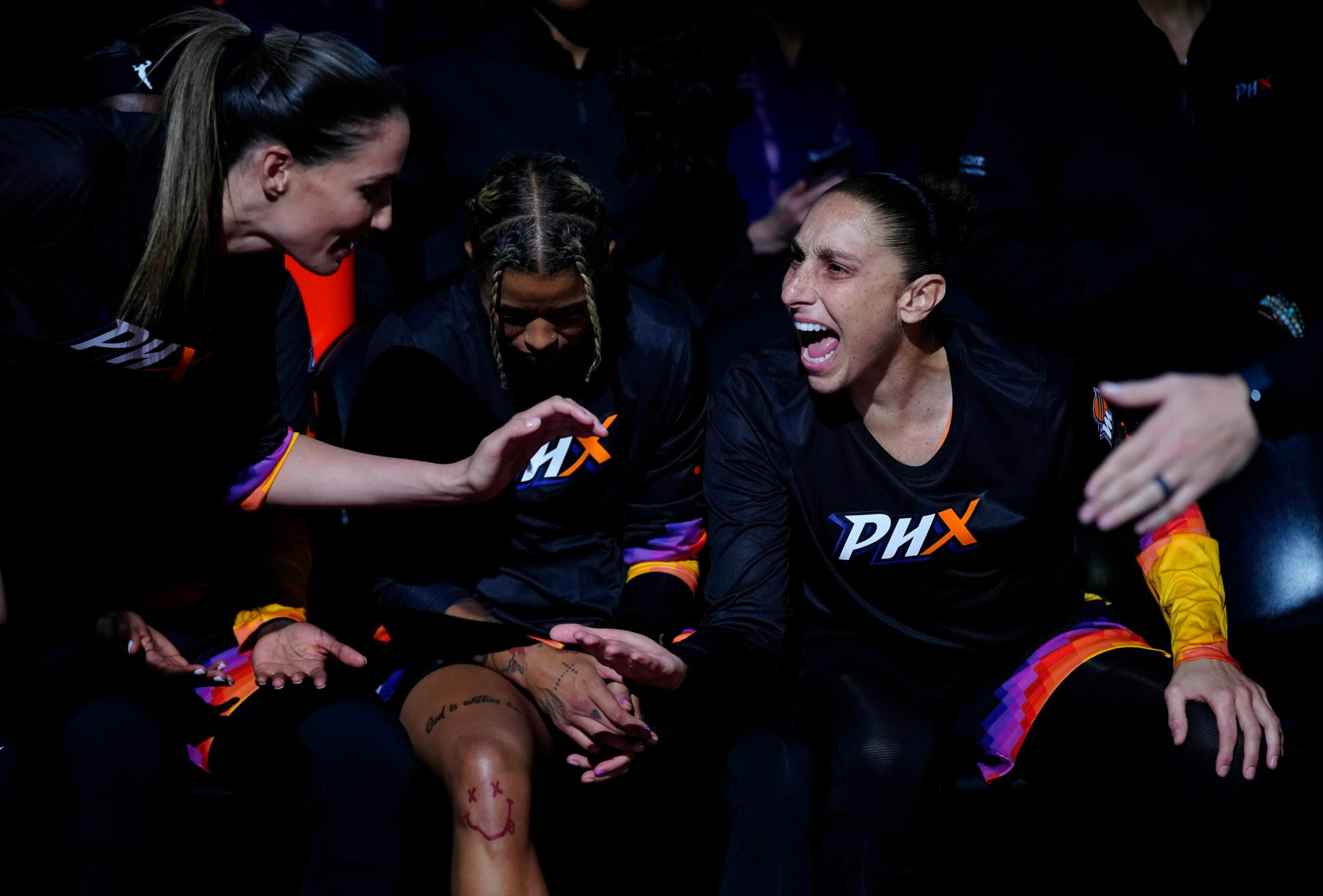 Diana Taurasi breaks WNBA and NBA record in win over Sparks