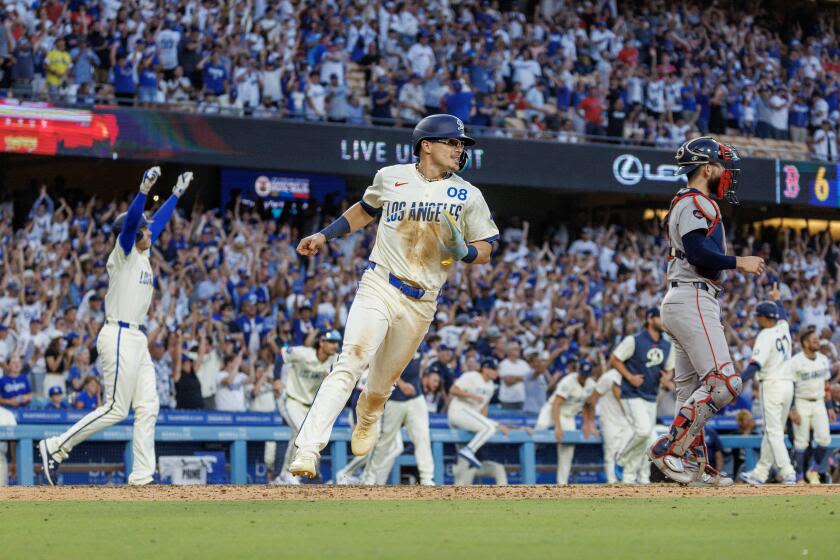 Will Smith's walk-off single and Kiké Hernández's heroics lift Dodgers over Boston