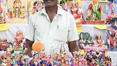 Meet Coimbatore artisan who makes clay golu dolls