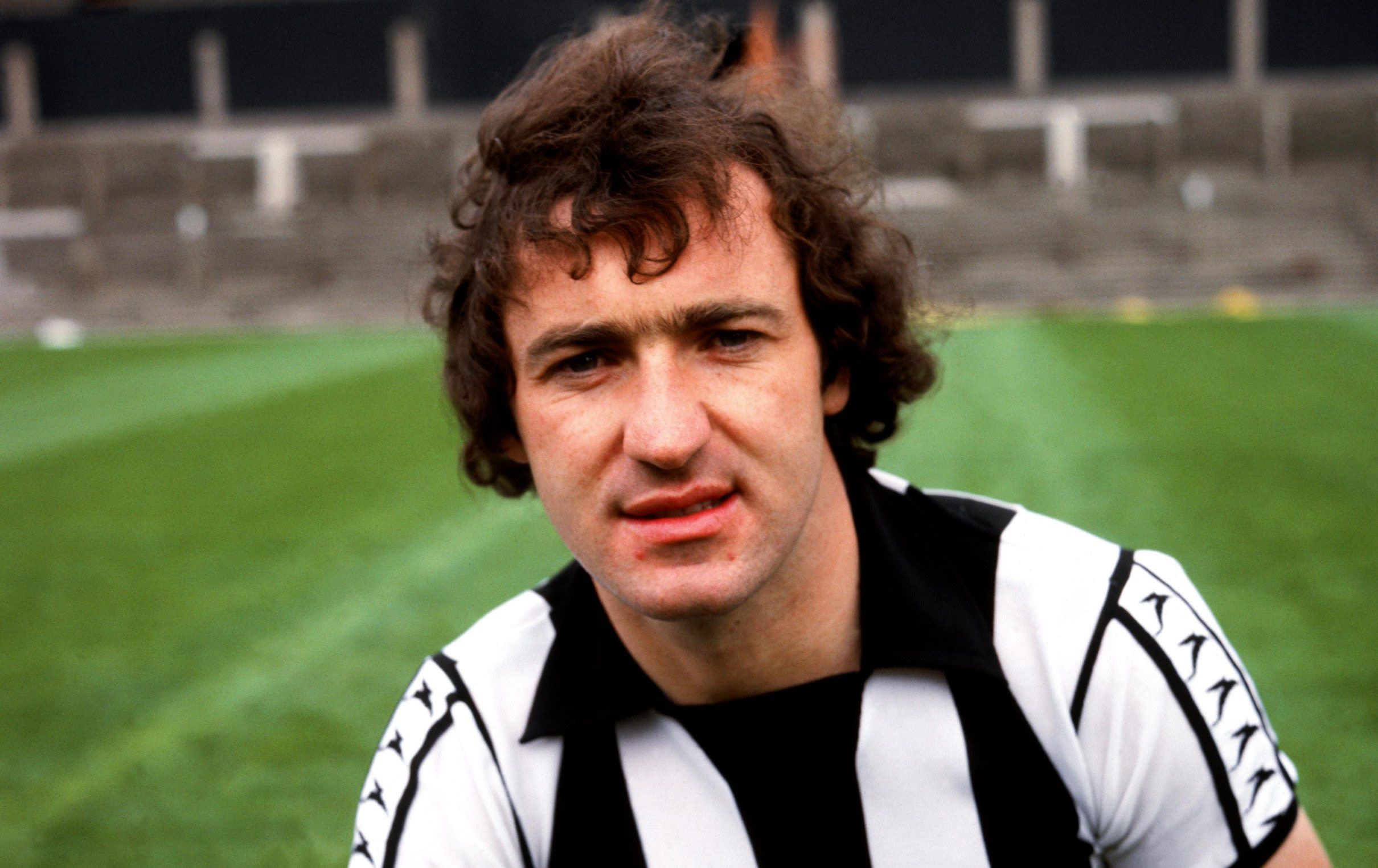 Tommy Cassidy, Newcastle and Northern Ireland midfielder who survived rooming with George Best – obituary