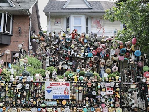 Toronto’s world famous ‘Leslieville doll house’ is being put up for sale. Here’s the story behind the iconic home