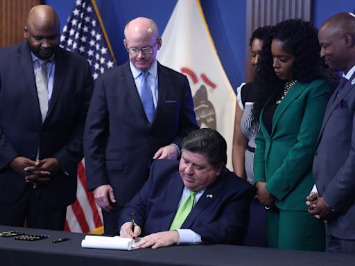 Democrats declare ‘Illinois is on the right track’ as Gov. J.B. Pritzker signs $53.1 billion budget